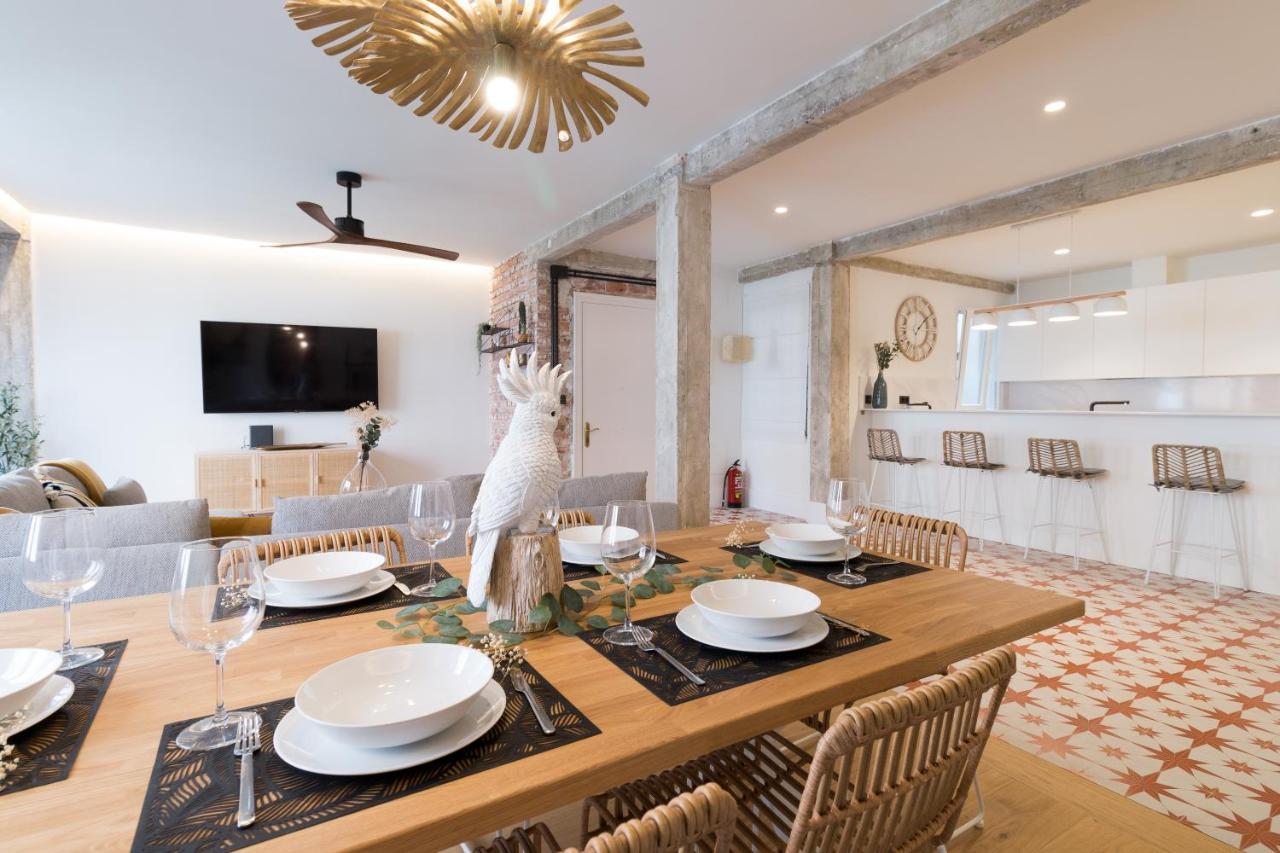 Amplio Y Moderno Apartamento Con Tarima Refrescante By Staynnapartments Билбао Екстериор снимка