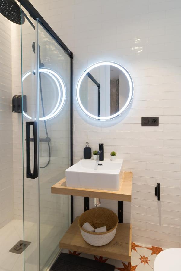 Amplio Y Moderno Apartamento Con Tarima Refrescante By Staynnapartments Билбао Екстериор снимка