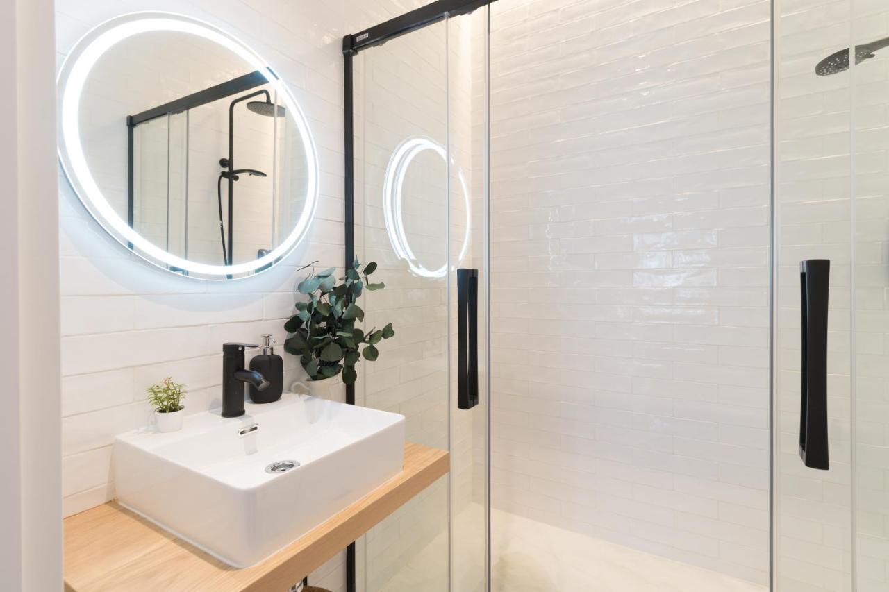 Amplio Y Moderno Apartamento Con Tarima Refrescante By Staynnapartments Билбао Екстериор снимка